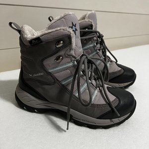 Columbia Grey Faux Fur-Lined Hiking Boots Size 7